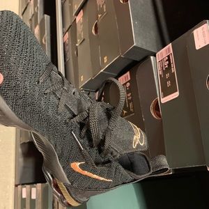 Meet your Posher, Adam